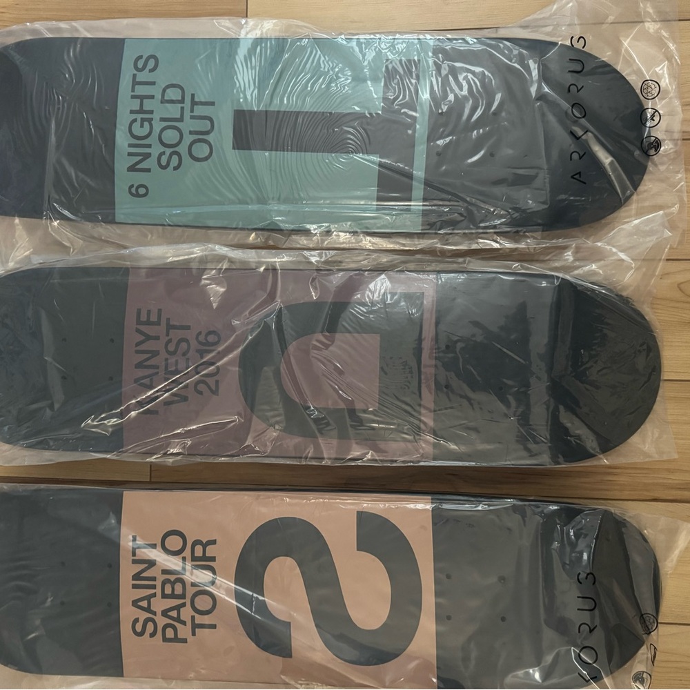 Kanye West (Saint Pablo Tour) very limited skateboard set.